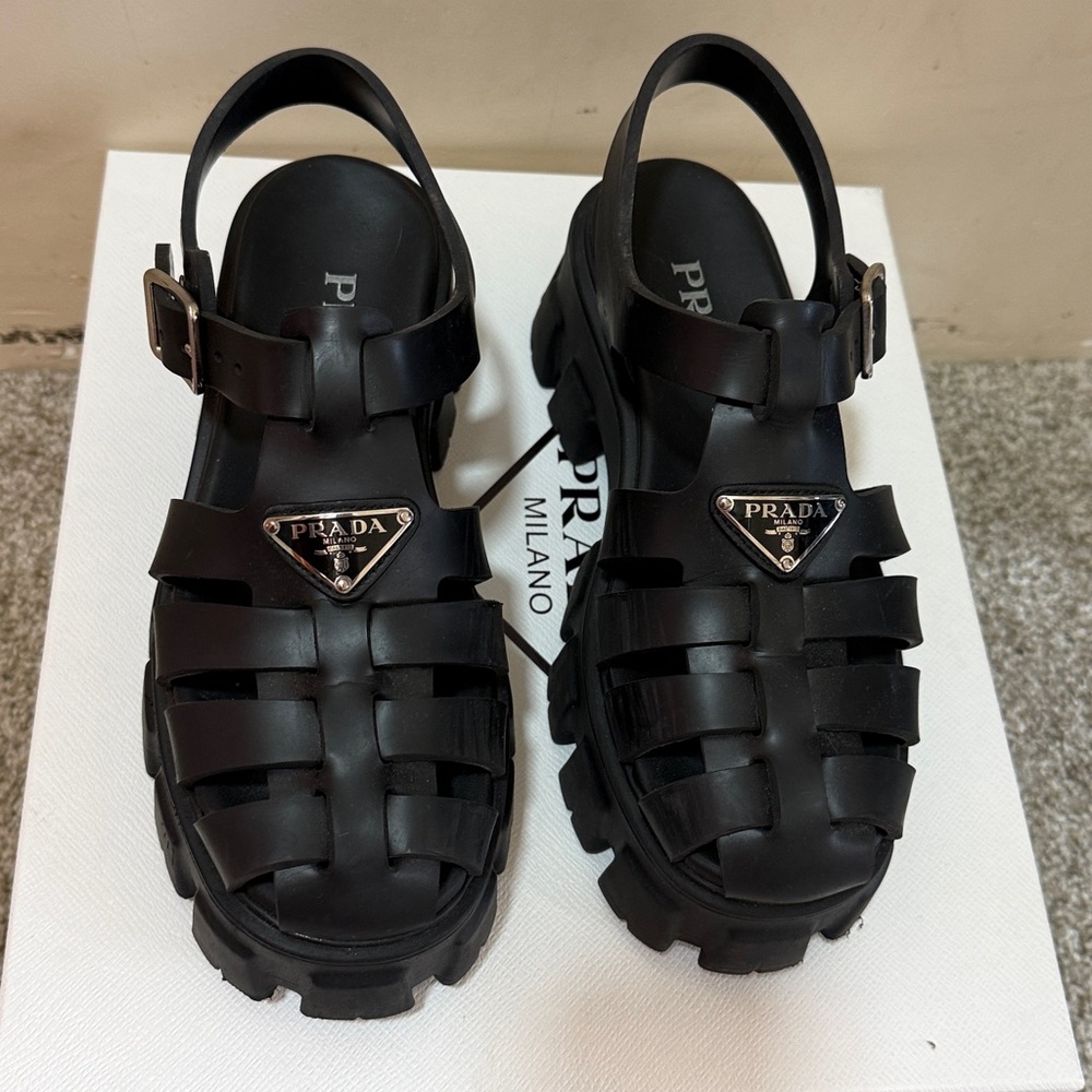 Prada Black Rubber Monolith sandals (chunky fisherman) size 37 - Picture 8 of 17